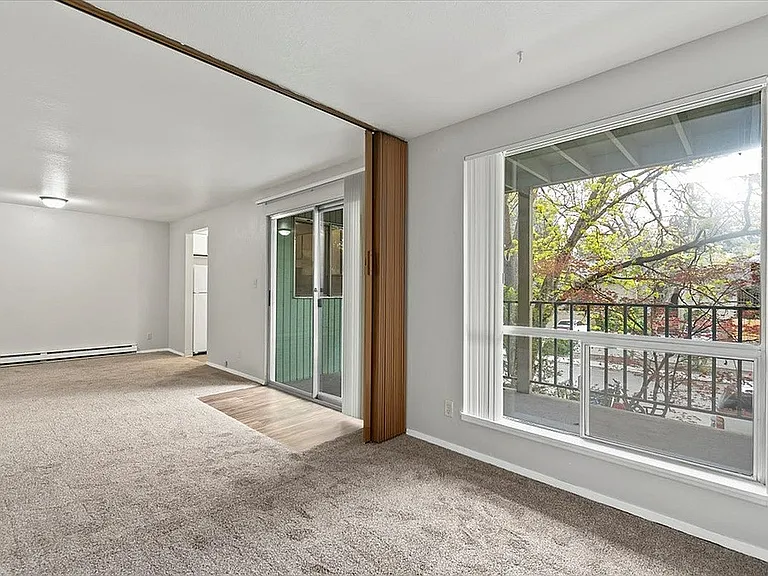 The Landon — Photo 6