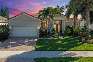1st image of 327 S SW Lake Forest Way