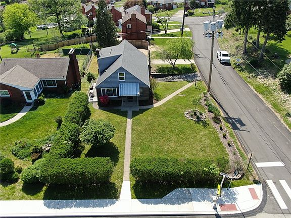 5th image of 1211 Greentree Rd