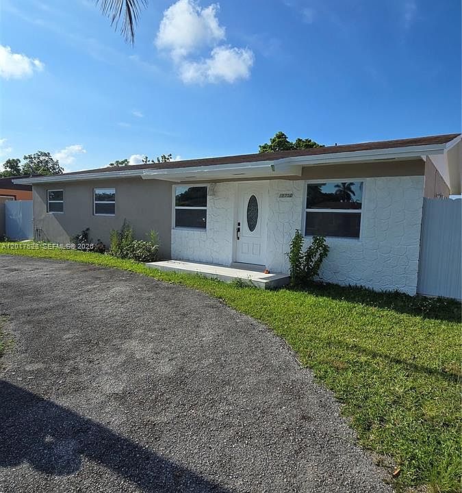 1st image of 15750 SW 297th St