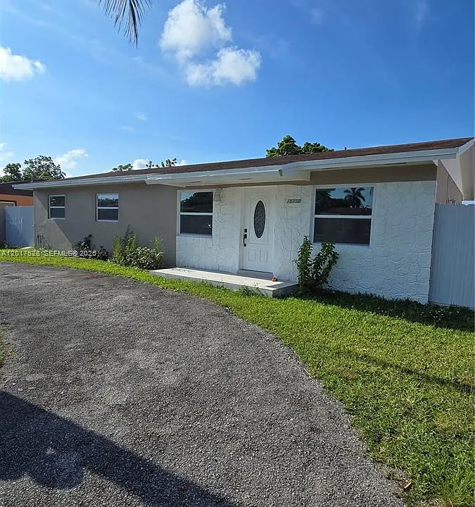 15750 SW 297th St