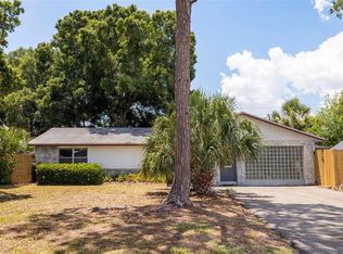 120 74th Ave NE, Saint Petersburg, FL 33702