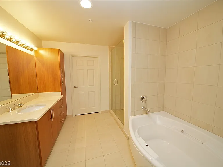 200 W Sahara Ave #3201 — Photo 4