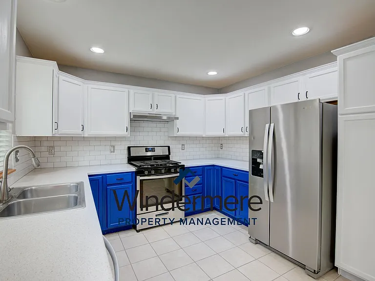 1134 NW Redwing Dr — Photo 11