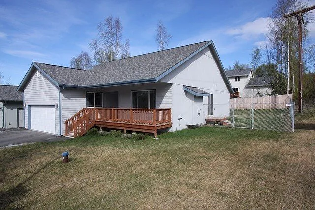 4 Bedroom Ranch Home in Eagle River! — Photo 2