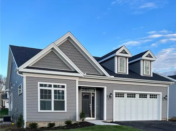 55 Twin Oaks Trail #194, Beacon Falls, CT 06403