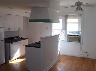 21 Webster Ave APT 2R, Highwood, IL 60040