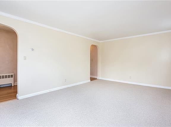4th image of 75 Cypress St