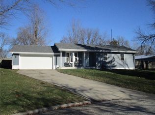 201 Queen Ann Ct, Baxter, IA 50028