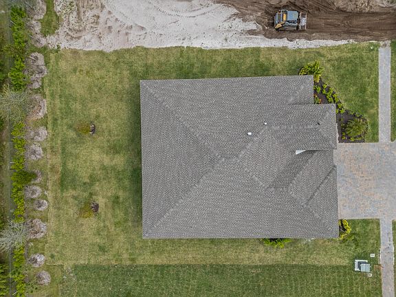 4th image of 6481 High Pointe Circle