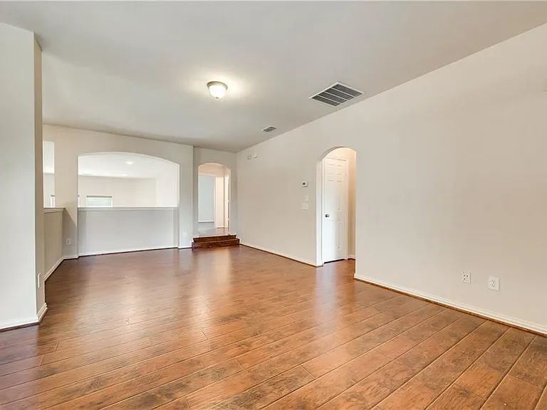 434 Teagarden Ct — Photo 26