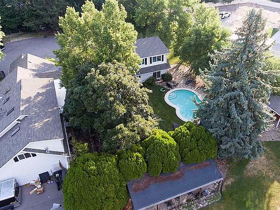 5th image of 10210 W Whispering Cliffs Dr