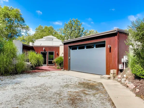 33 Tryon Farm Ln, Michigan City, IN 46360