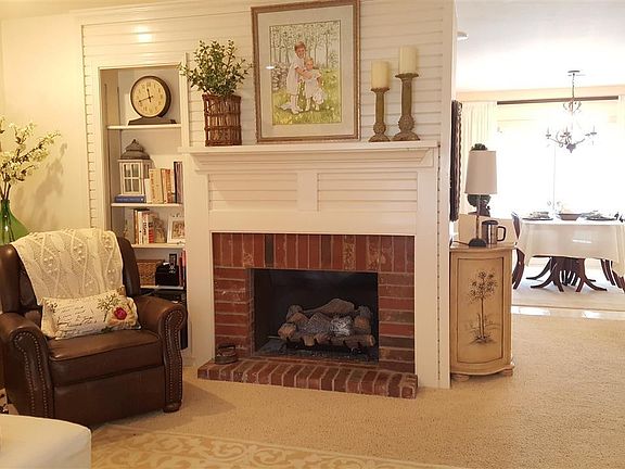 3rd image of 4 Boysenberry Ln
