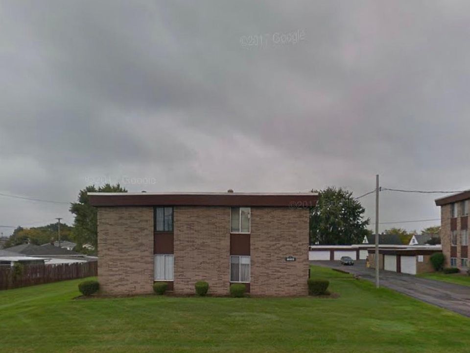 1st image of 16112 Maple Park Dr APT 1