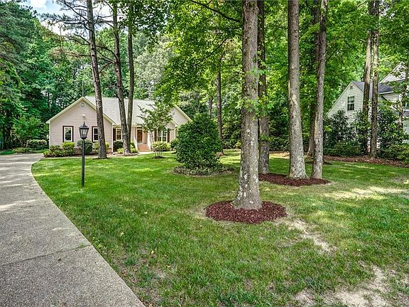 4th image of 8378 Springset Ln
