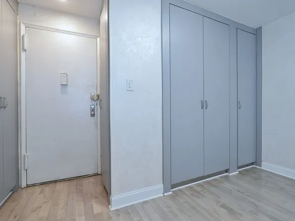 2711 Avenue X image 6 of 39