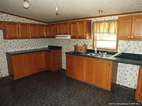 4th image of 561 Willow Way