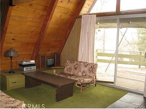 2nd image of 2364 Oak Ln
