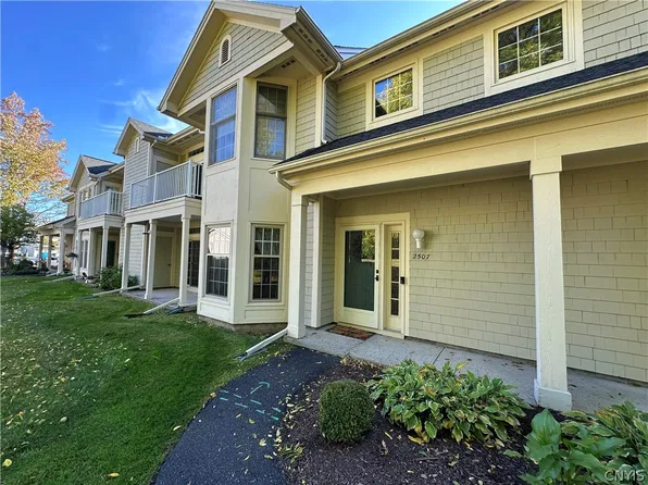 2507 Pipers Ct, Baldwinsville, NY 13027