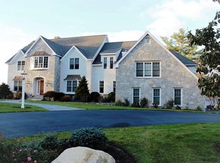 30 Canterbury St, Hingham, MA 02043