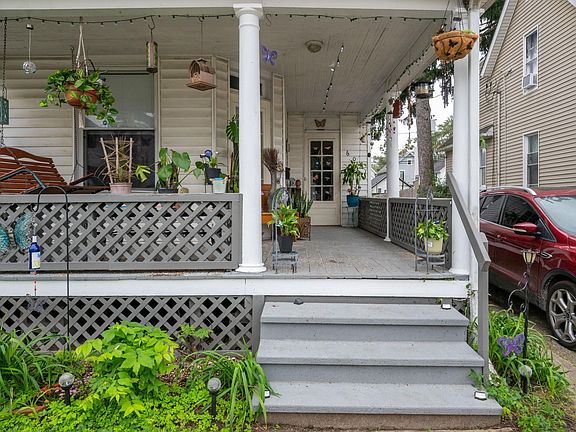 2nd image of 608 Anderson Ave