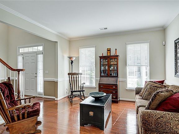 5th image of 1912 Buckminster Dr
