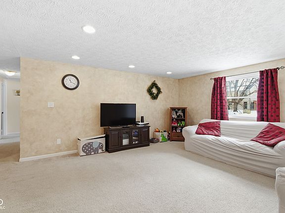 5th image of 7303 Trestle Way Ct