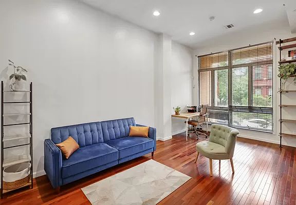5th image of 7 W 131st St APT 2