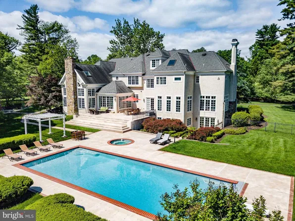 1049 McKean Rd, Ambler, PA 19002