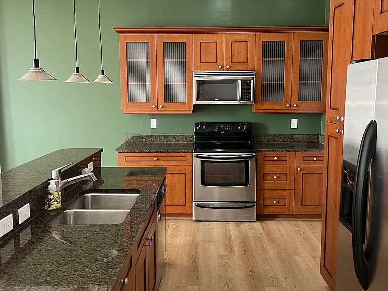 360 S Elm St #103 — Photo 2