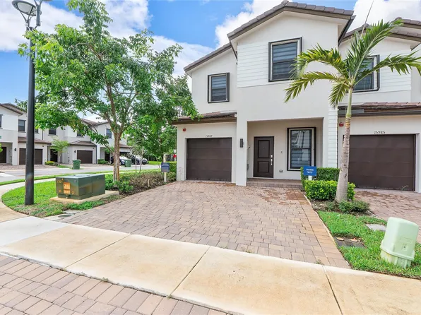 15987 SW 2nd Place #1, Pembroke Pines, FL 33027