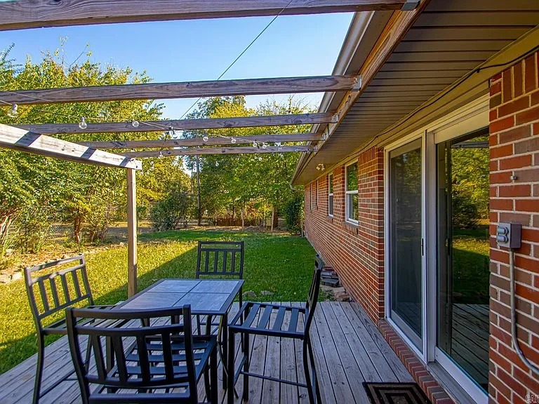 7001 Blue Bird Dr — Photo 32