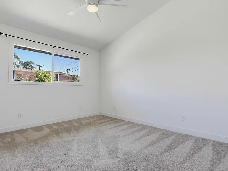 4996 Mount Almagosa Dr — Photo 30