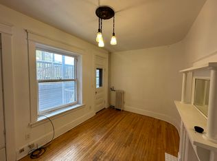 318 Cooper St #3, Ottawa, ON K2P0G7
