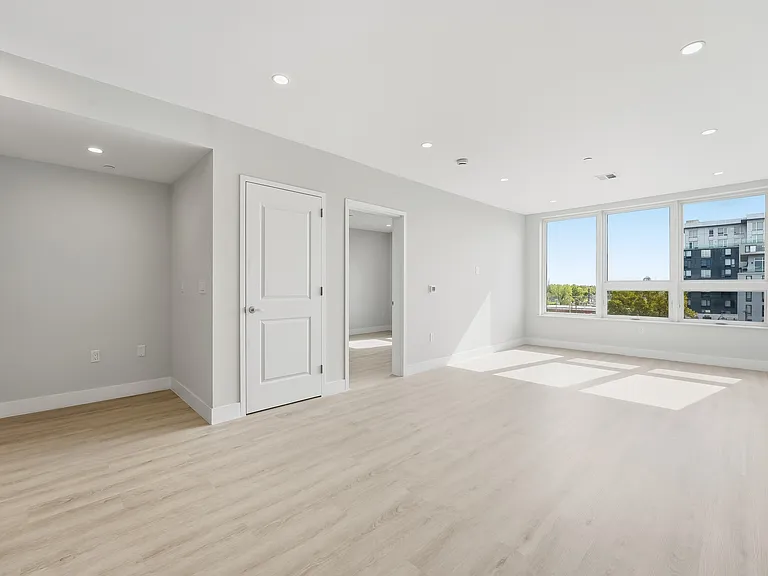 Skylar Lofts JC — Photo 9