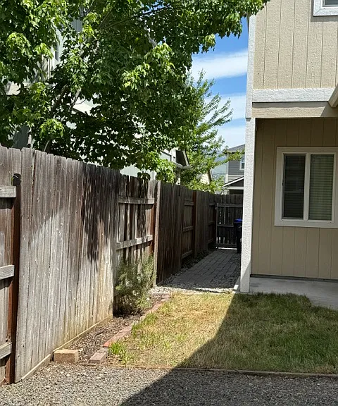 233 Wintersage Cir — Photo 9