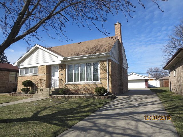 1st image of 6942 W Oakton Ct