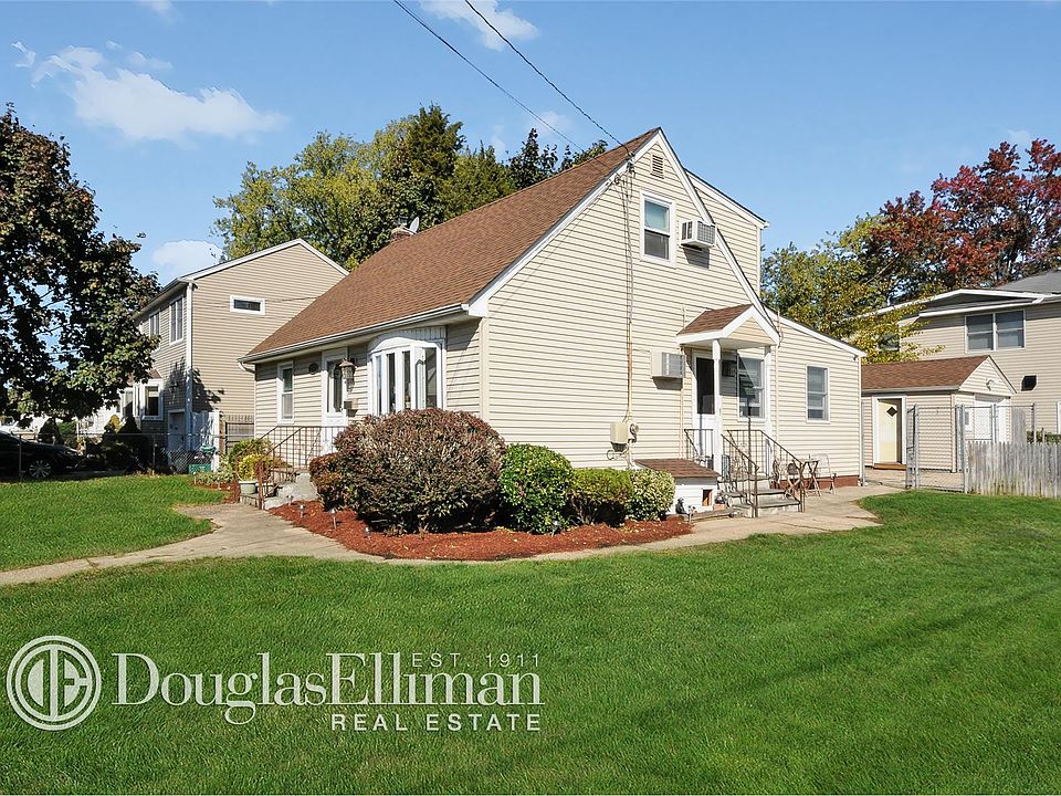 1st image of 2243 5th St