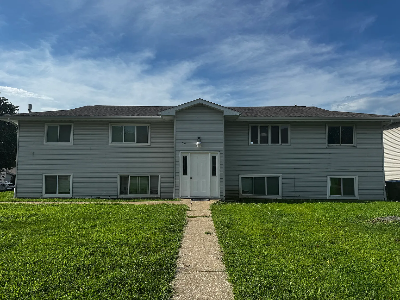 2 bed, 800 sqft, $800 — Photo 2