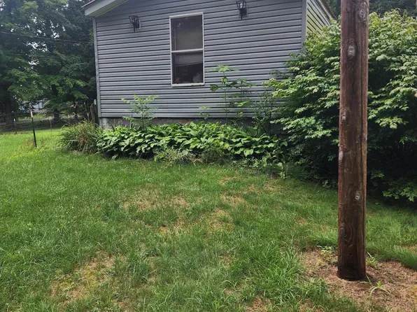 25253 Marquette Rd, Dowagiac, MI 49047