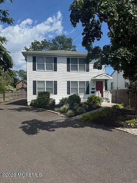 1st image of 104 Curtis Ave