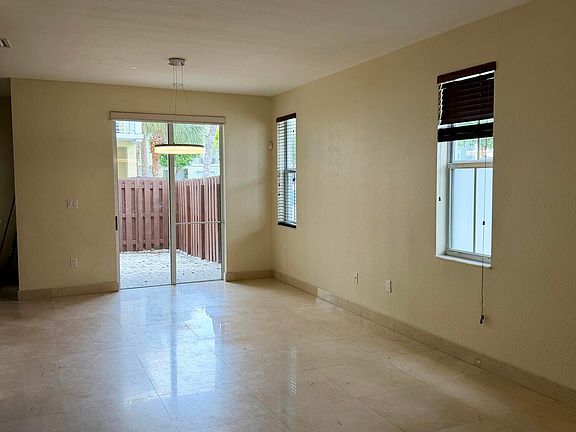 5th image of 7490 NW 115th Court