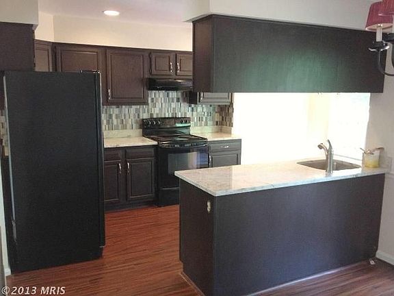 4th image of 6014 Rockton Ct