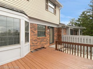 1801 Vine Way Dr APT 7, Canton, MI 48188