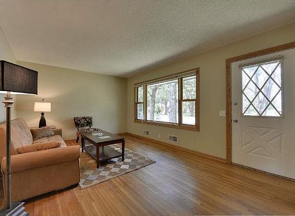 4th image of 3001 County Road H