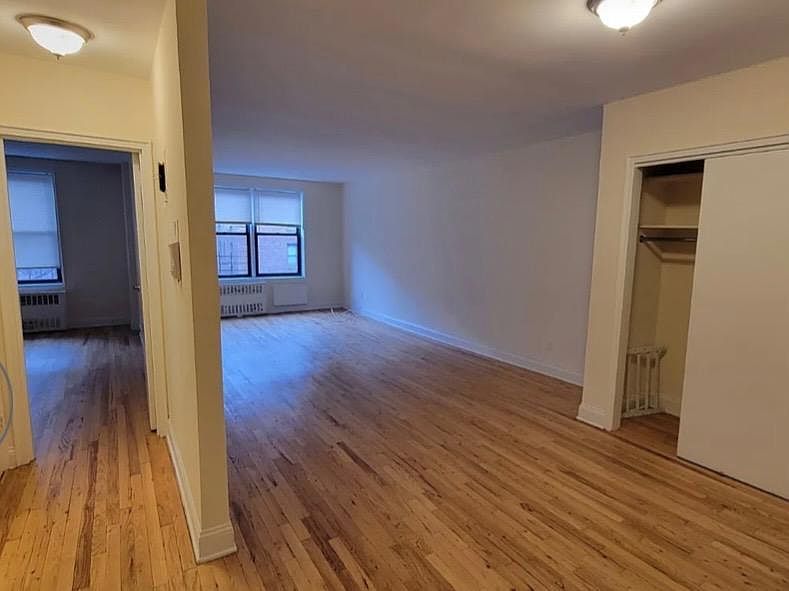 1st image of 12406 Hillside Ave #3K