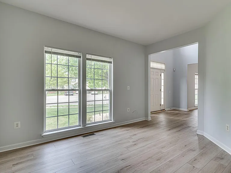 9646 Bergamont Ct — Photo 6