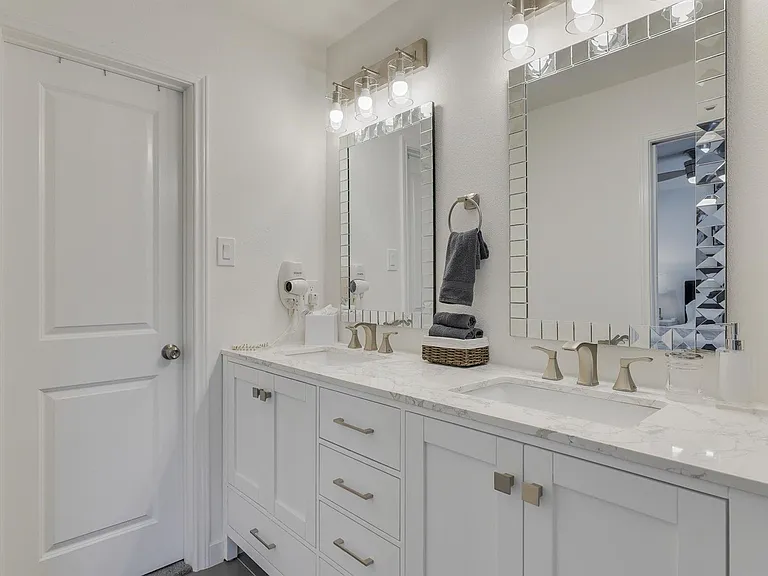 4224 Shady Bend Dr — Photo 27