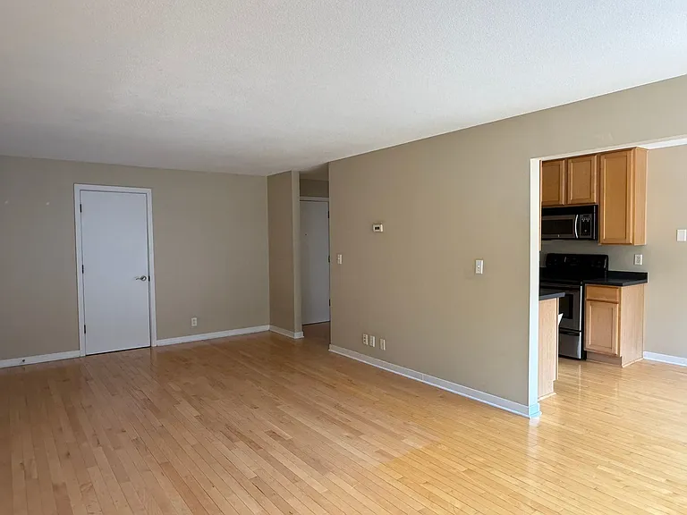 1770 Bryant Ave S #217 — Photo 5